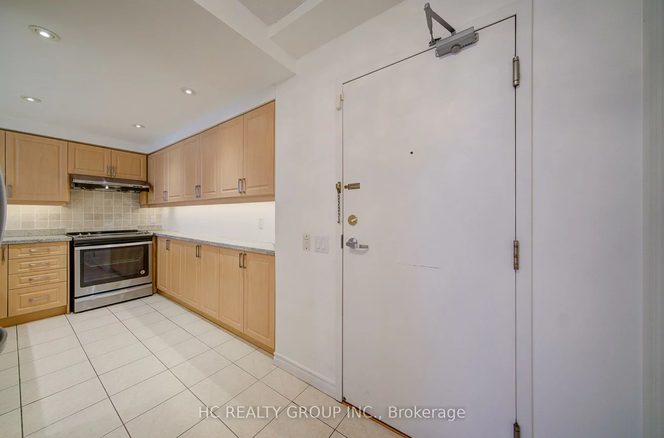 9015, Leslie, Beaver Creek Business Park, Richmond Hill