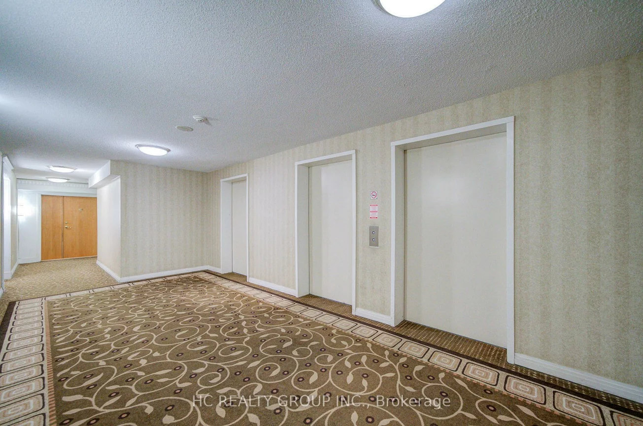 9015, Leslie, Beaver Creek Business Park, Richmond Hill