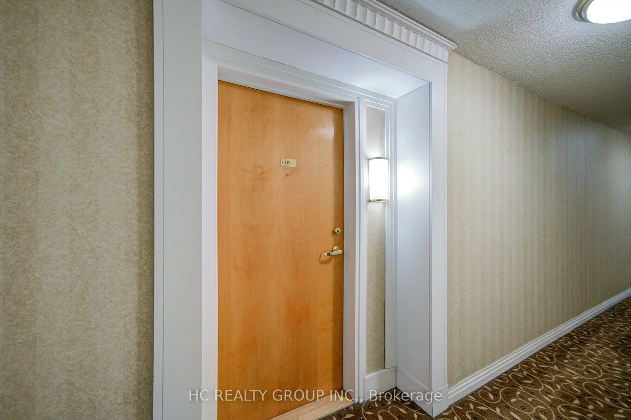 9015, Leslie, Beaver Creek Business Park, Richmond Hill