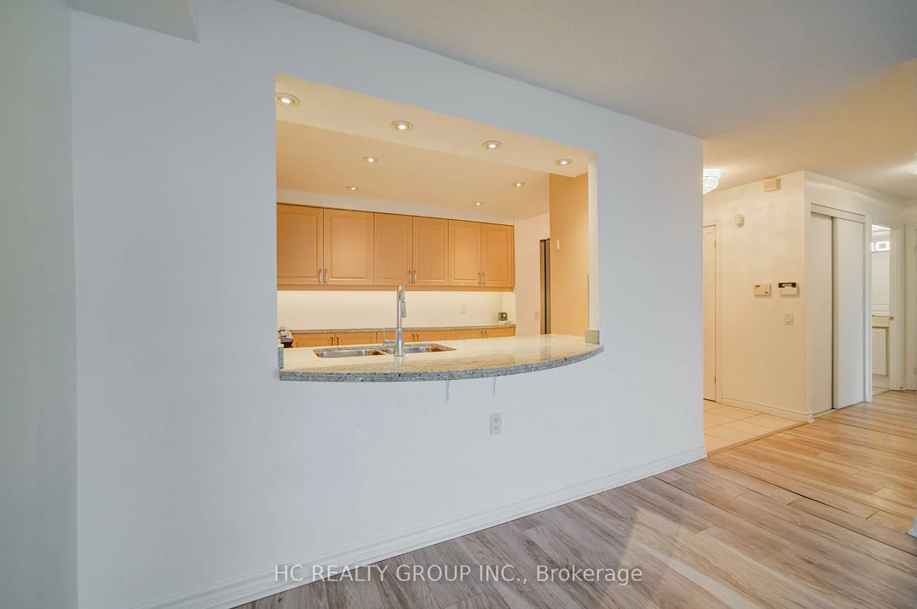 9015, Leslie, Beaver Creek Business Park, Richmond Hill