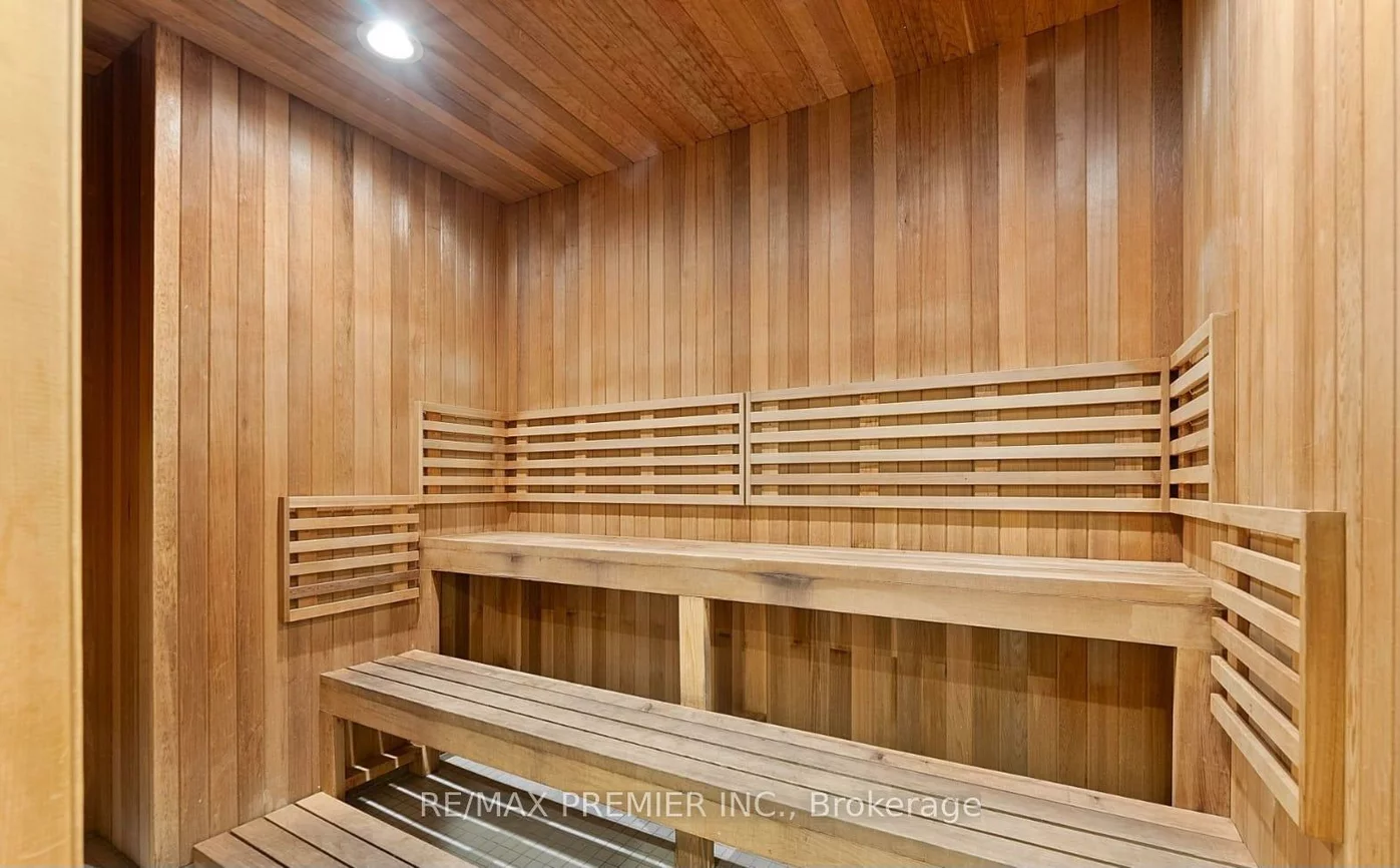 372, Highway 7, Doncrest, Richmond Hill