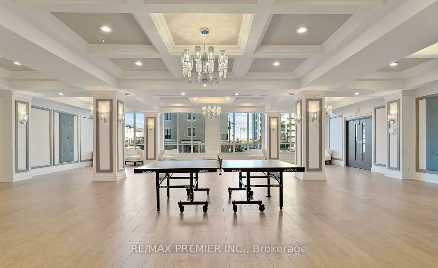 372, Highway 7, Doncrest, Richmond Hill