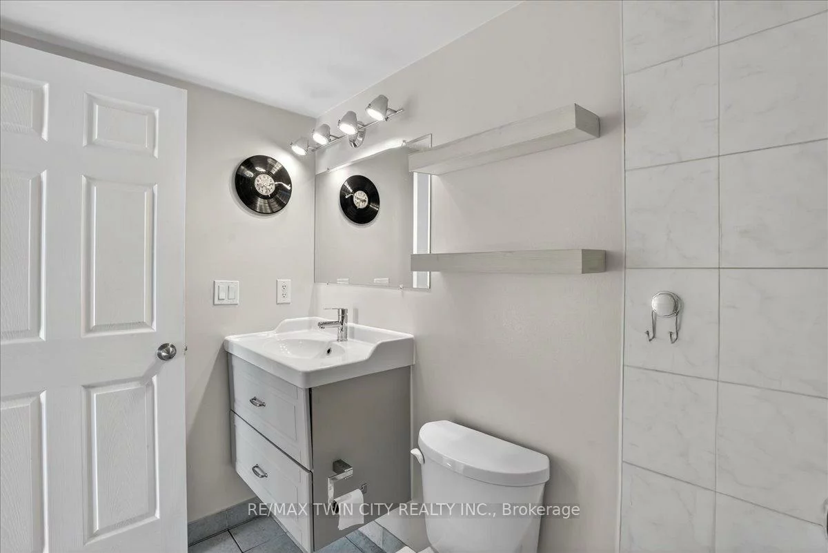 23, Oneida, Langstaff, Richmond Hill