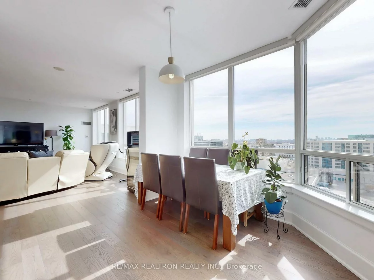 9017, Leslie, Beaver Creek Business Park, Richmond Hill