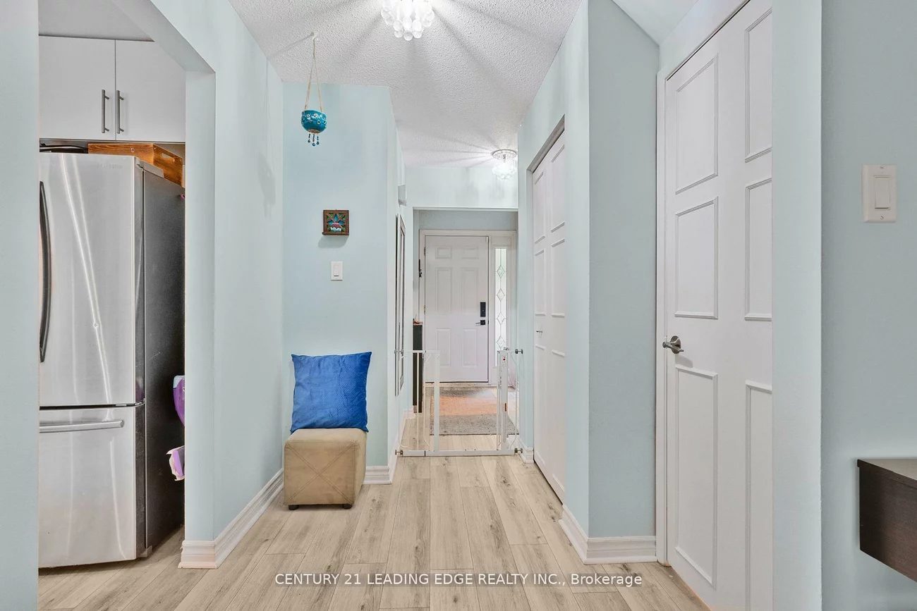 40, Castle Rock, North Richvale, Richmond Hill