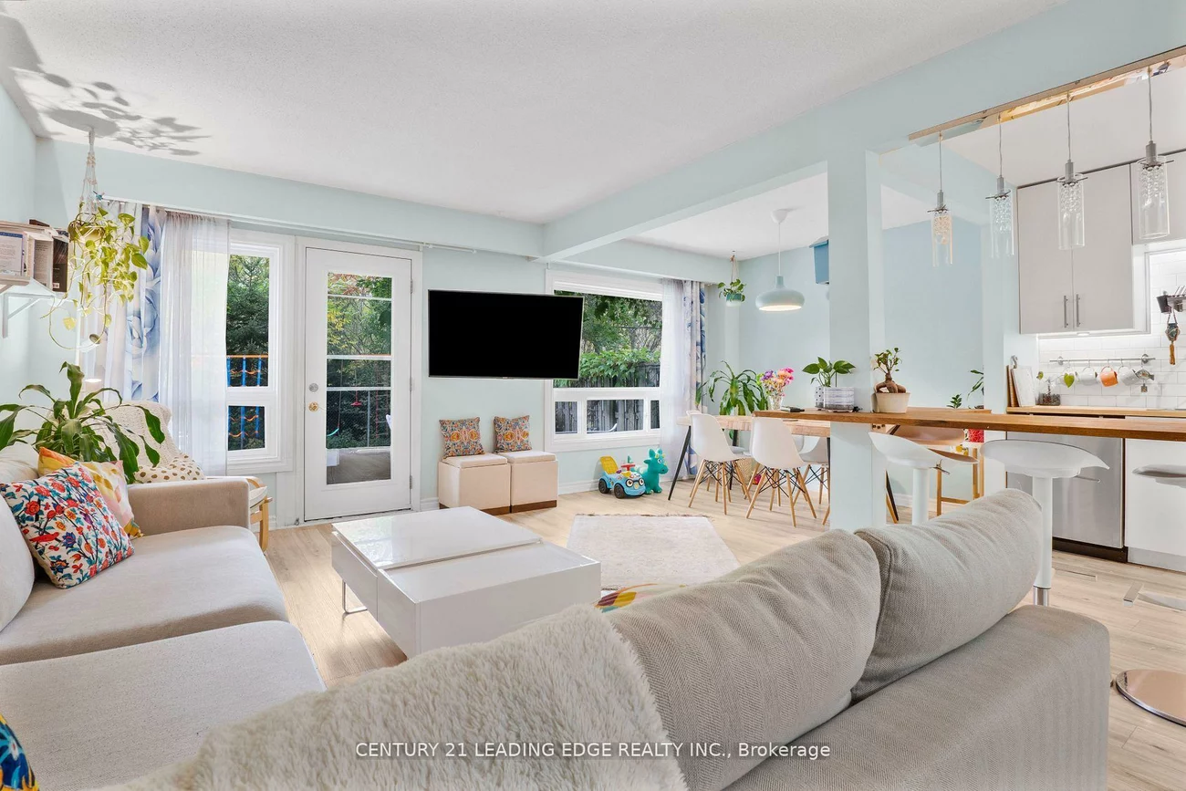 40, Castle Rock, North Richvale, Richmond Hill