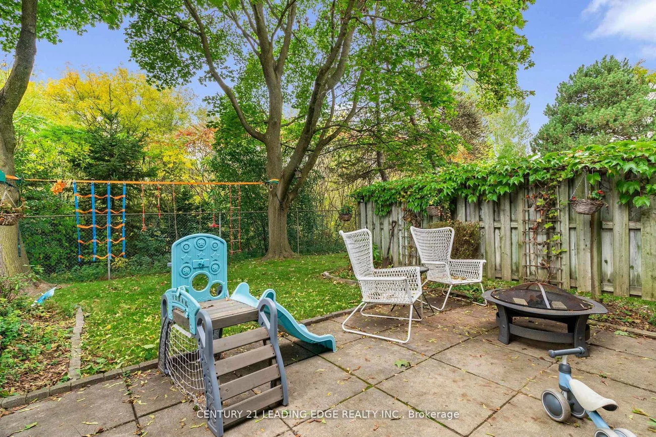 40, Castle Rock, North Richvale, Richmond Hill