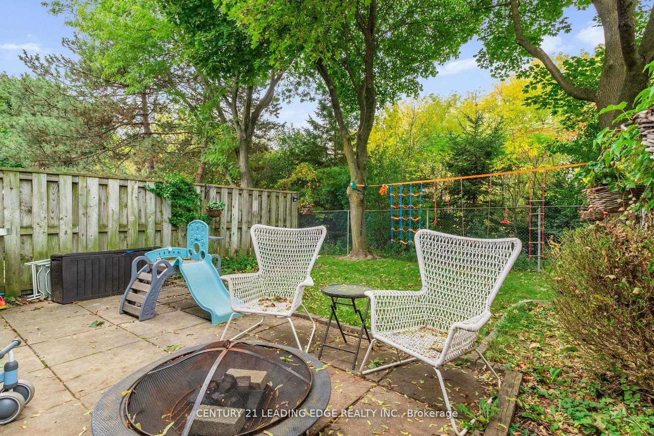 40, Castle Rock, North Richvale, Richmond Hill