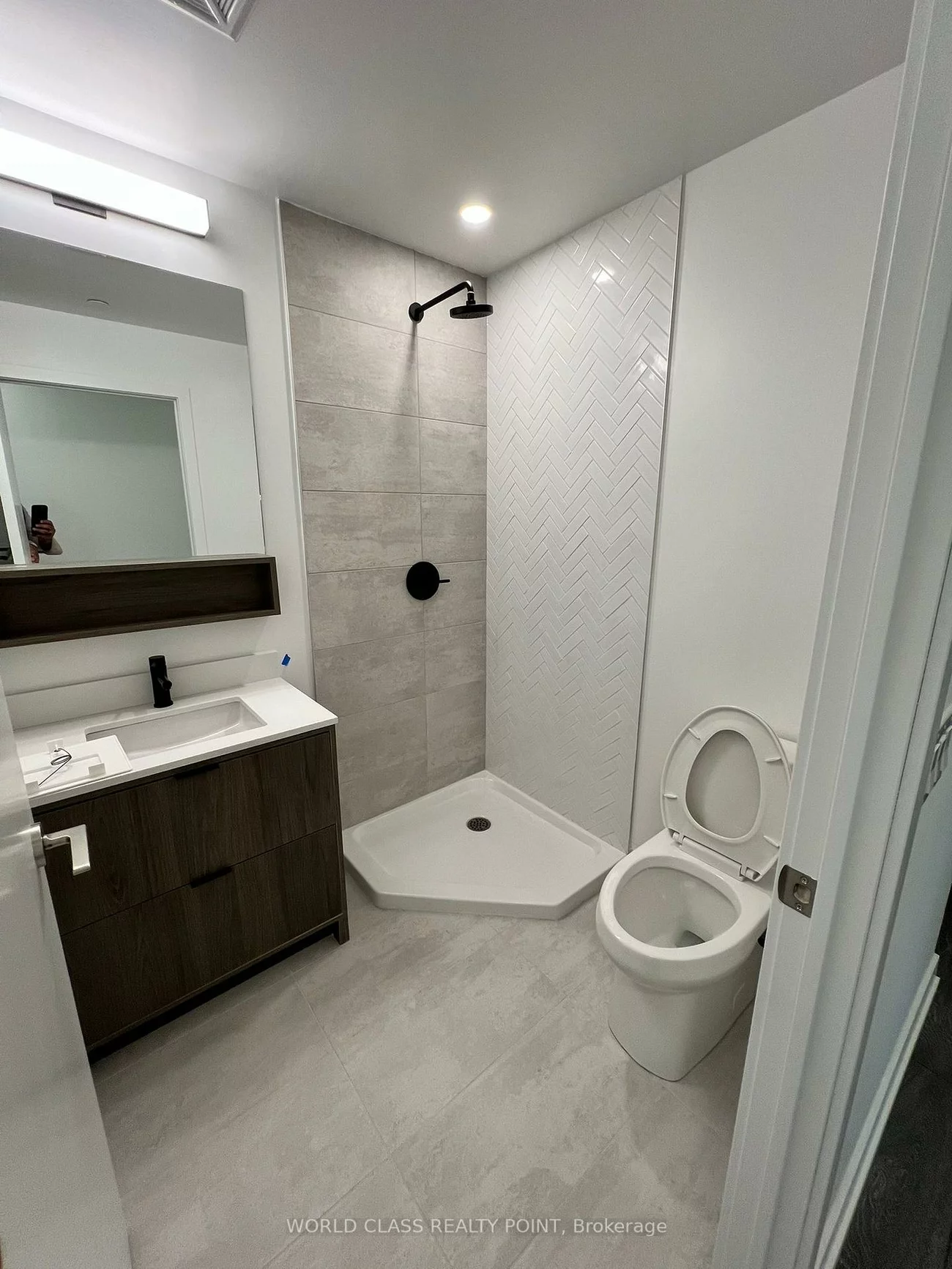 8888, Yonge, South Richvale, Richmond Hill