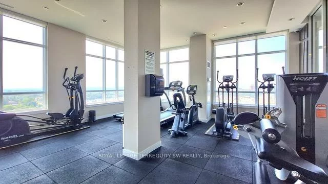 9205, Yonge, Langstaff, Richmond Hill