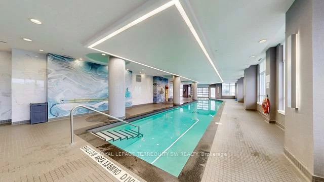 9205, Yonge, Langstaff, Richmond Hill