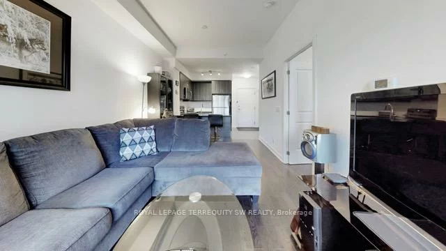 9205, Yonge, Langstaff, Richmond Hill