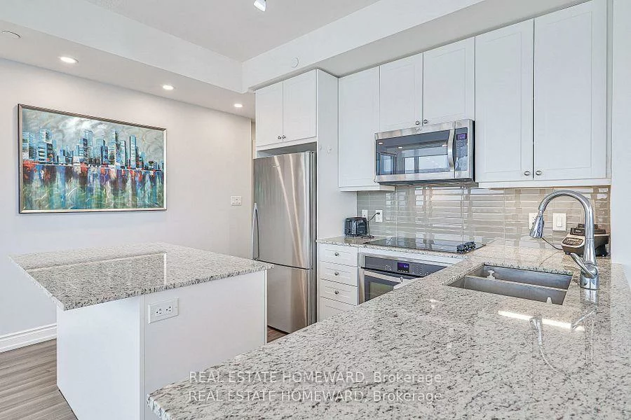 9600, Yonge, North Richvale, Richmond Hill