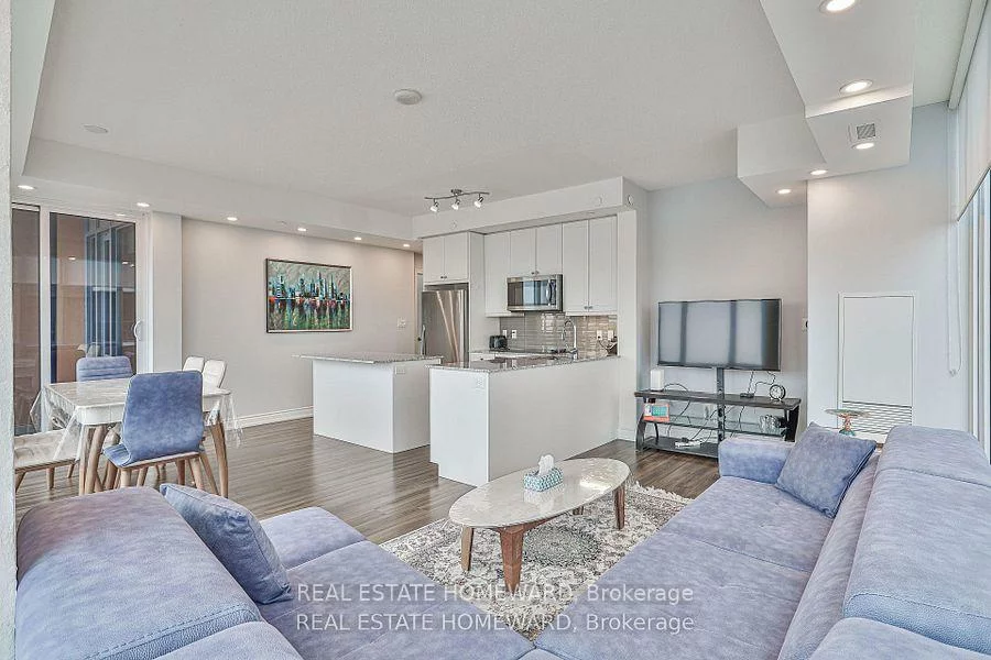 9600, Yonge, North Richvale, Richmond Hill