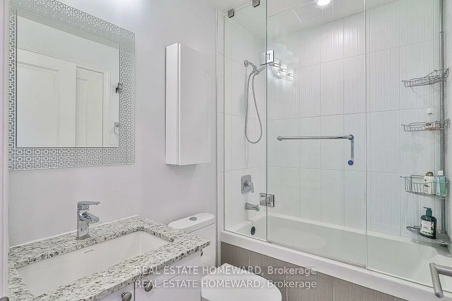 9600, Yonge, North Richvale, Richmond Hill