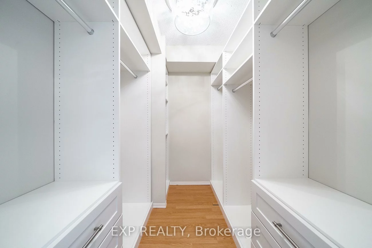 30, Harding, North Richvale, Richmond Hill