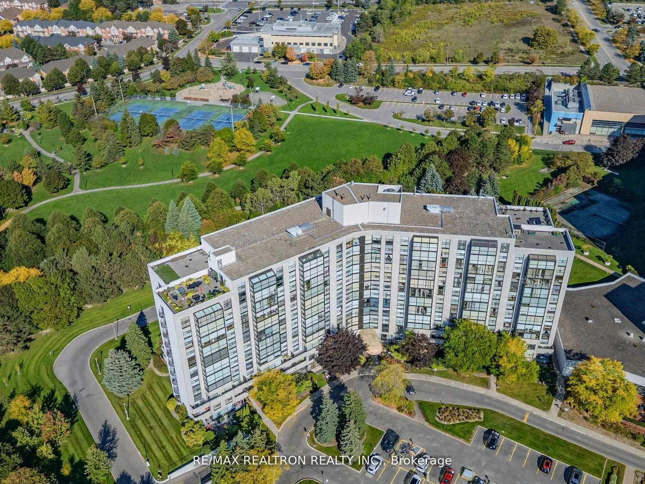 40, Harding, North Richvale, Richmond Hill