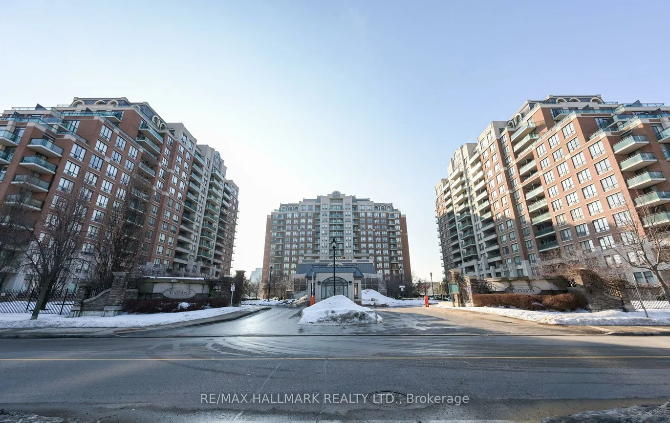 350, Red Maple, Langstaff, Richmond Hill