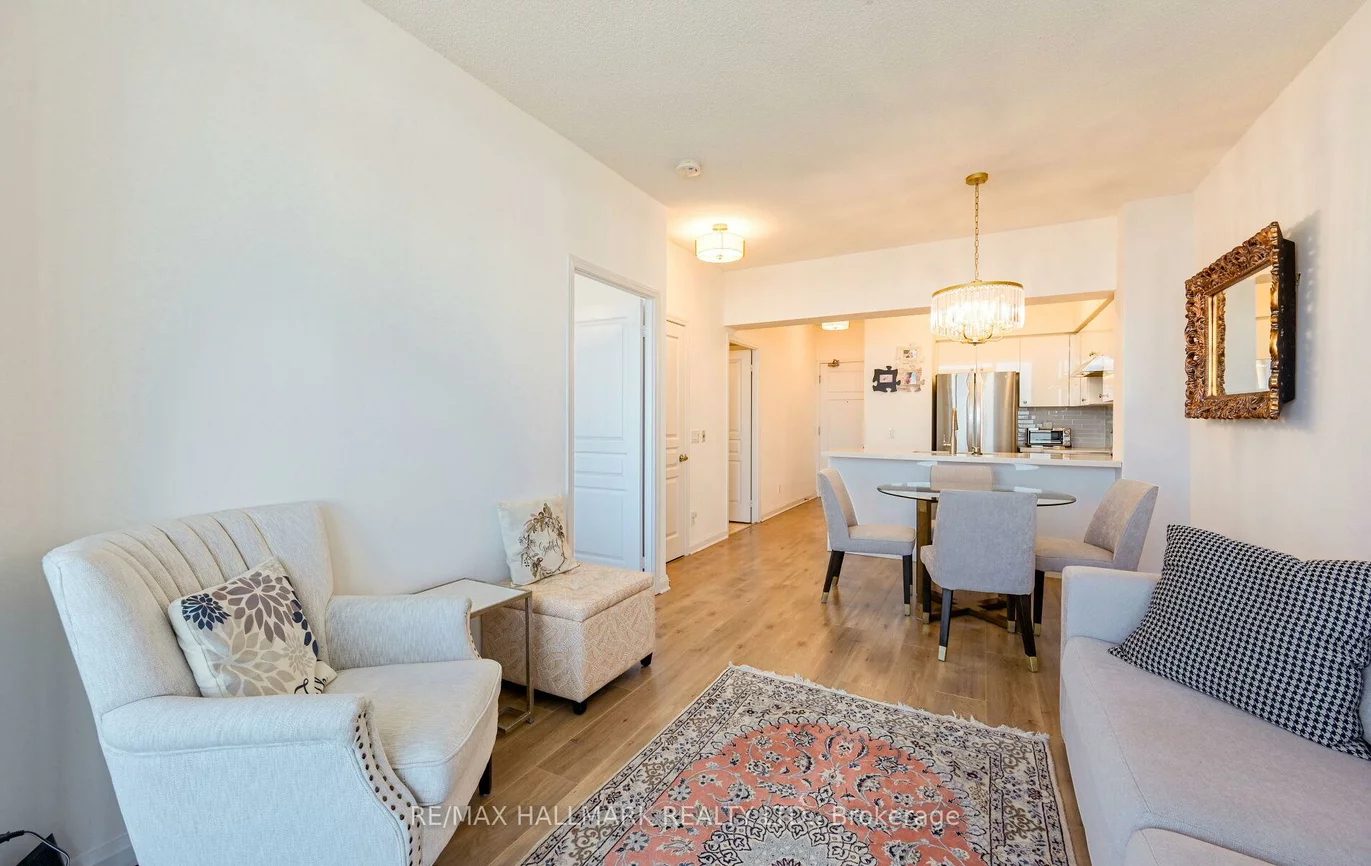 350, Red Maple, Langstaff, Richmond Hill