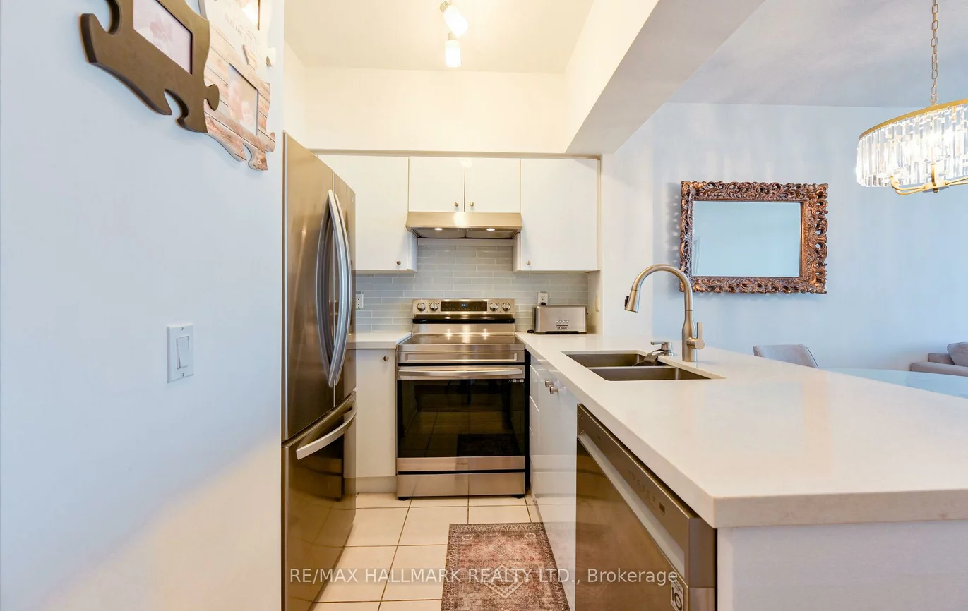 350, Red Maple, Langstaff, Richmond Hill