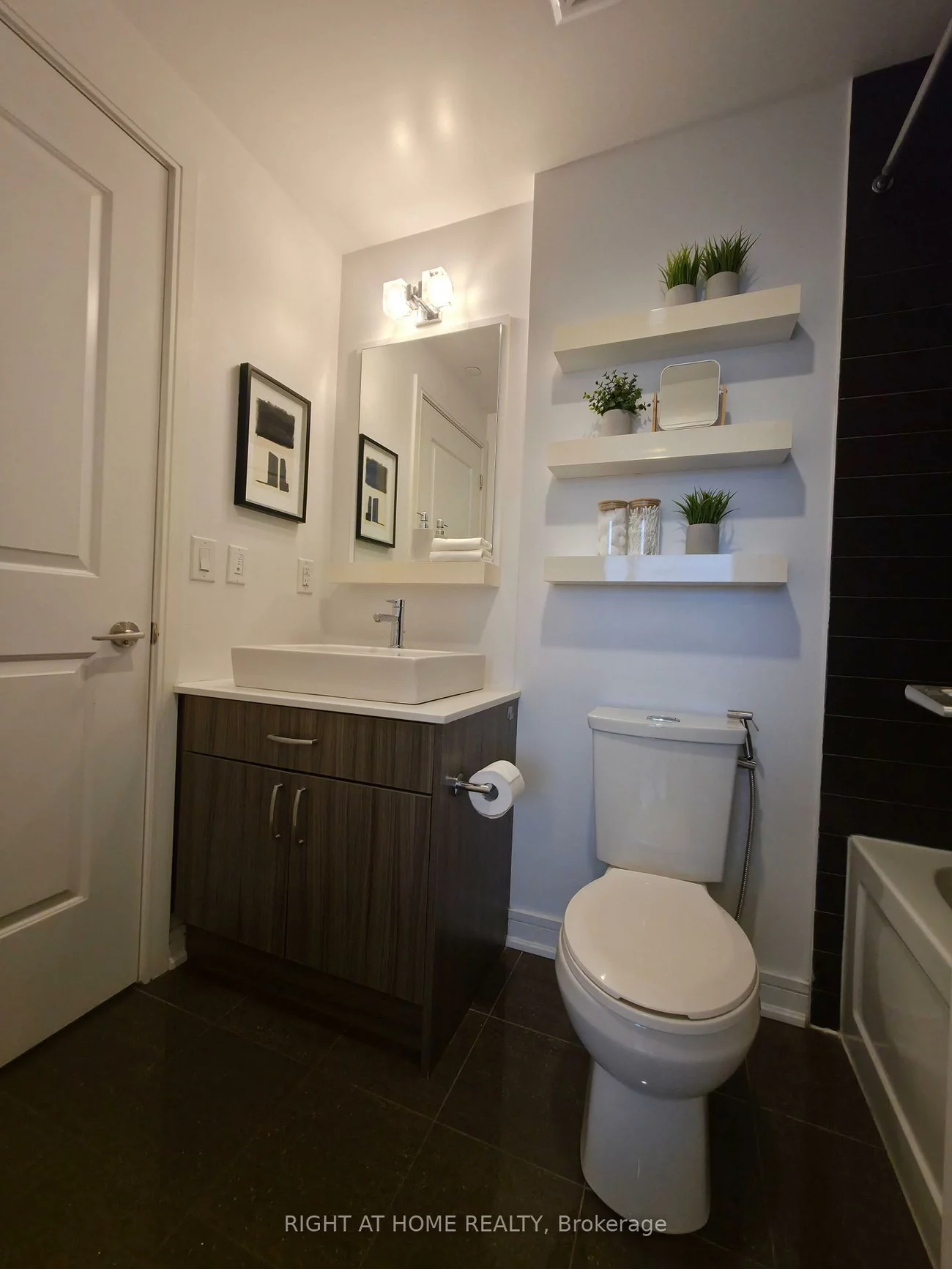 9205, Yonge, Langstaff, Richmond Hill