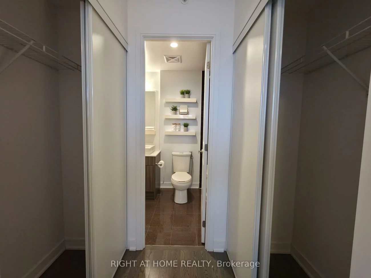 9205, Yonge, Langstaff, Richmond Hill