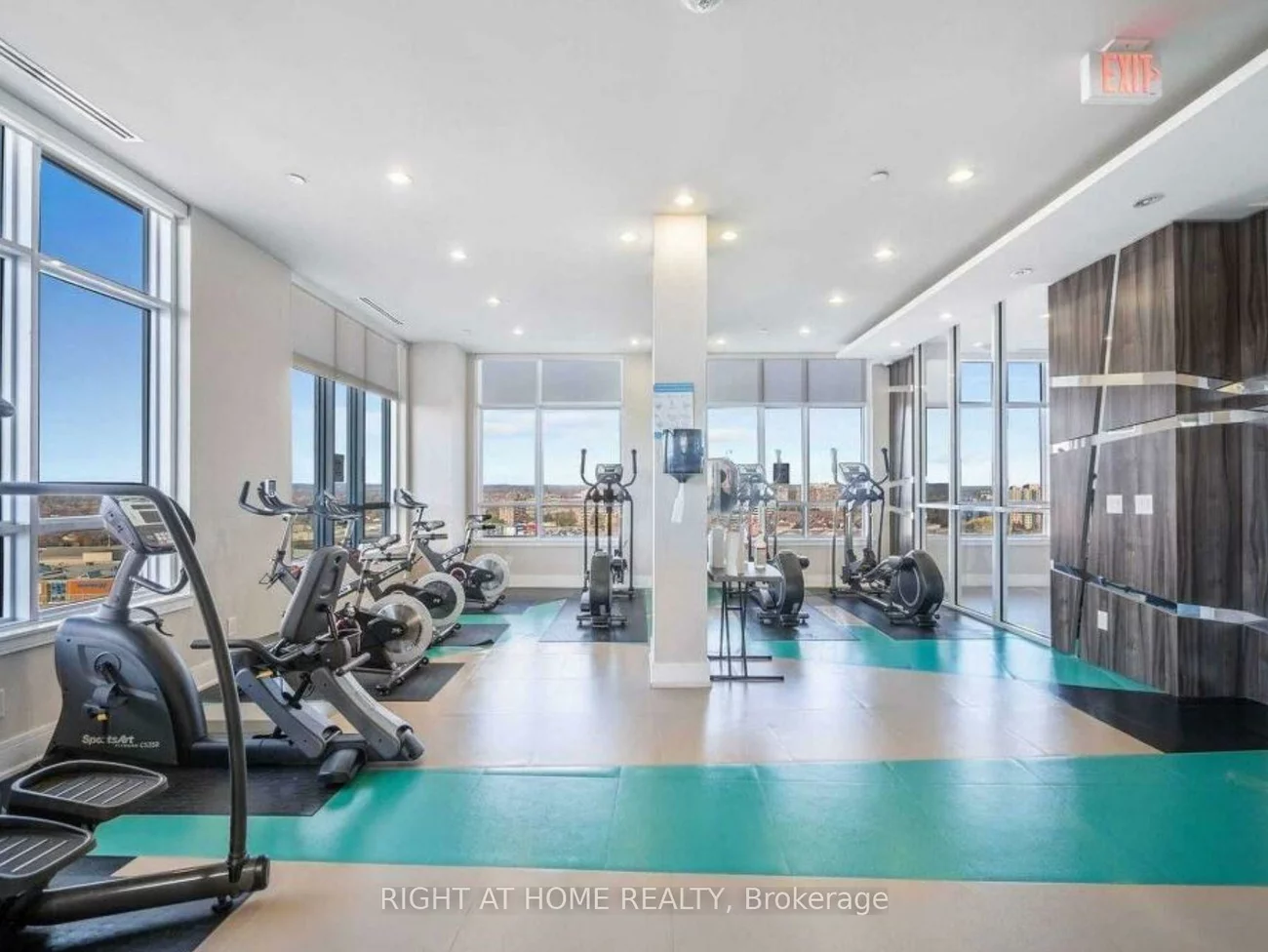 9205, Yonge, Langstaff, Richmond Hill