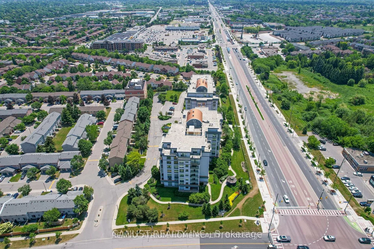 11121, Yonge, Devonsleigh, Richmond Hill