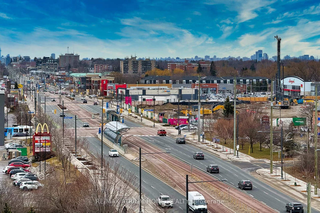 11121, Yonge, Devonsleigh, Richmond Hill