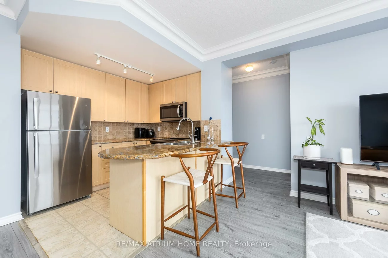 11121, Yonge, Devonsleigh, Richmond Hill