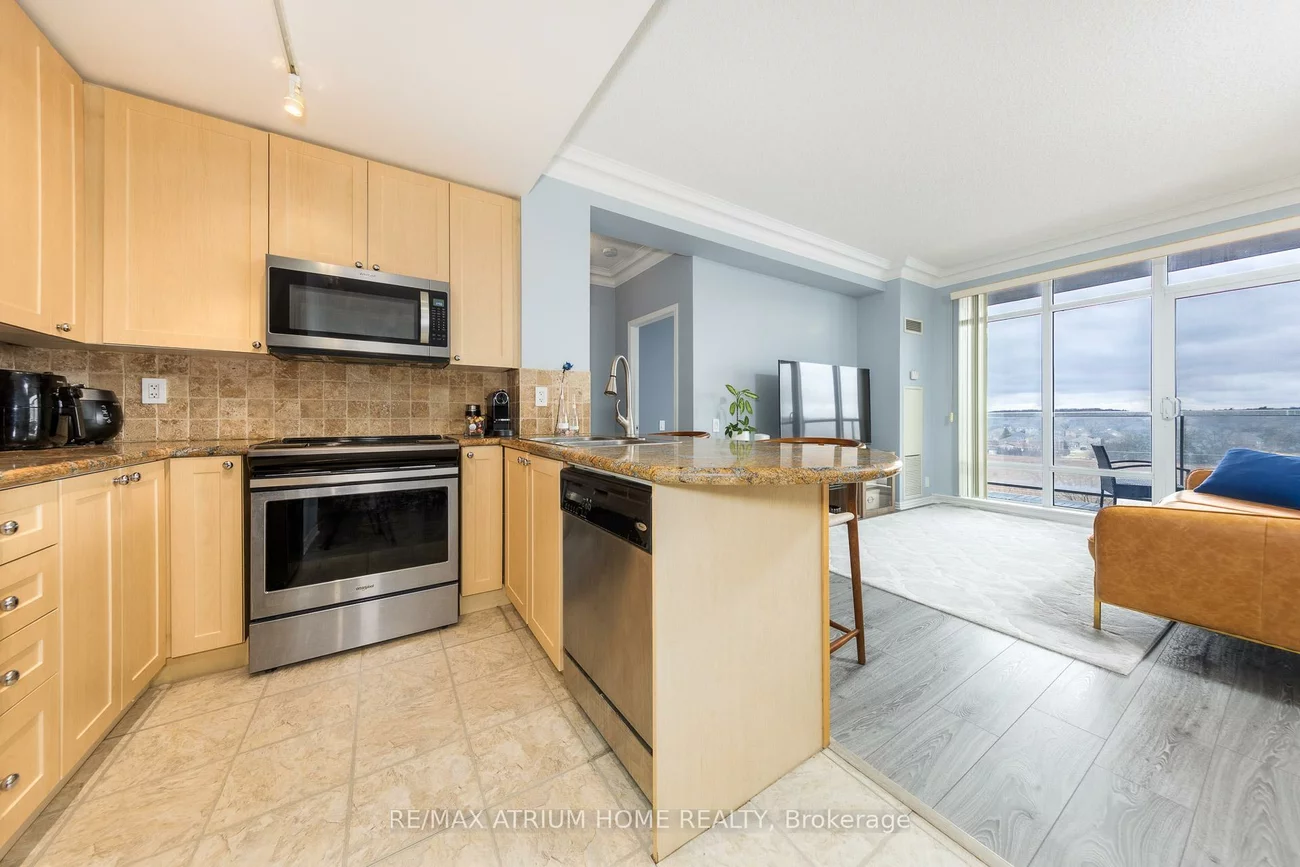 11121, Yonge, Devonsleigh, Richmond Hill