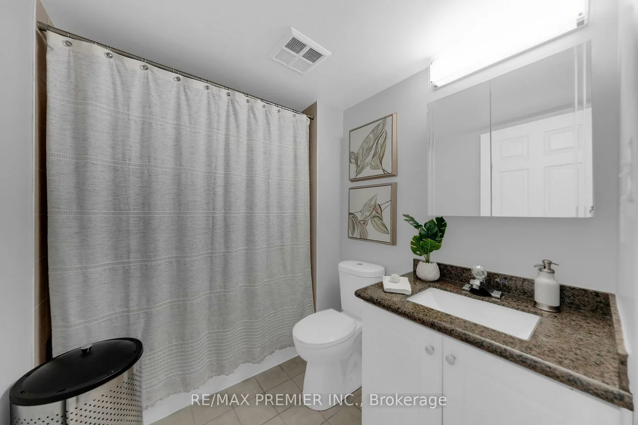 51, Baffin, Langstaff, Richmond Hill