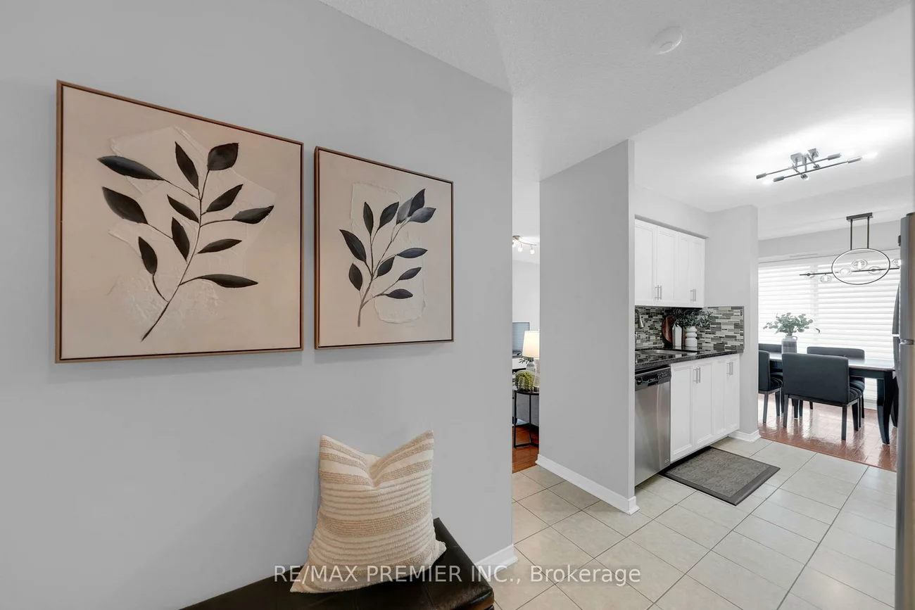 51, Baffin, Langstaff, Richmond Hill