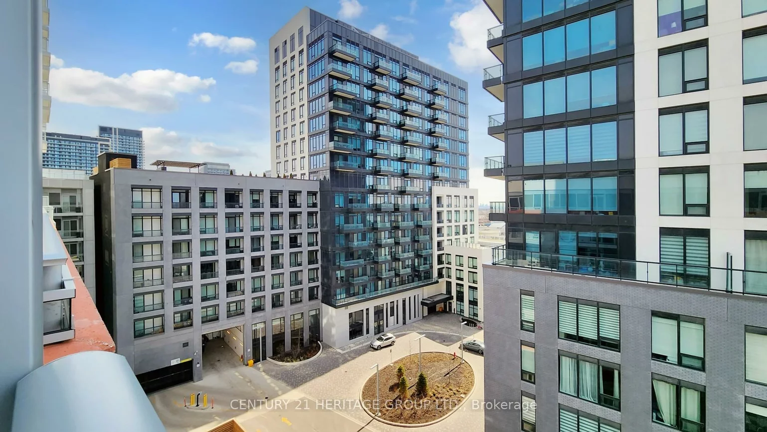 8888, Yonge, South Richvale, Richmond Hill