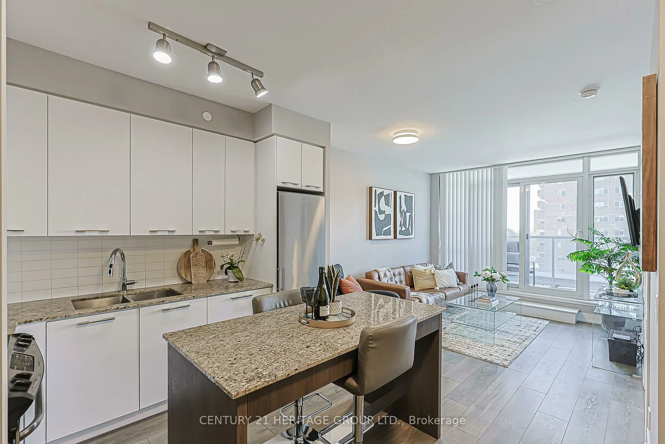 9471, Yonge, Observatory, Richmond Hill