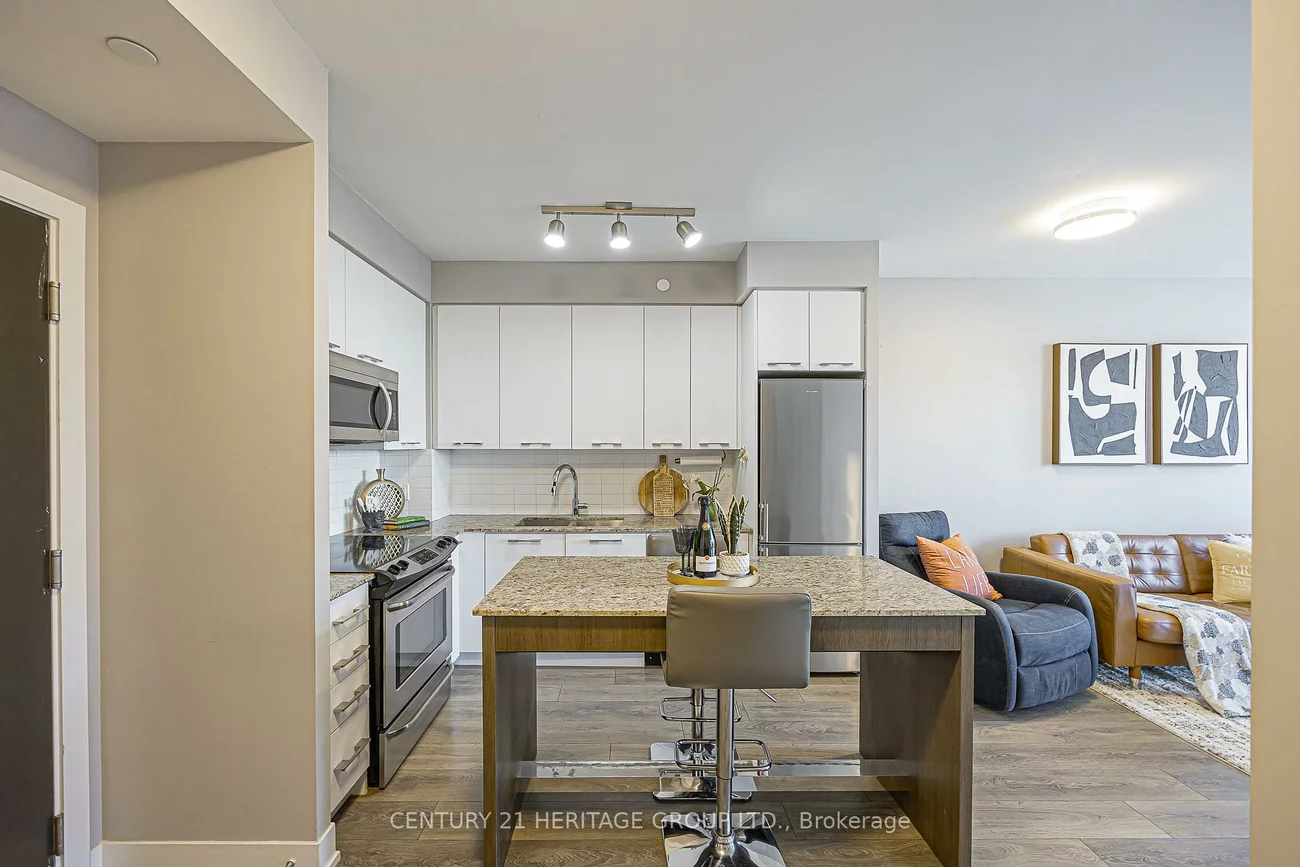 9471, Yonge, Observatory, Richmond Hill