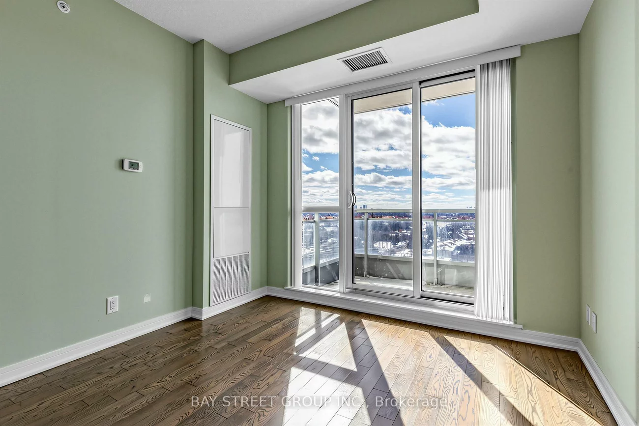 9201, Yonge, Langstaff, Richmond Hill