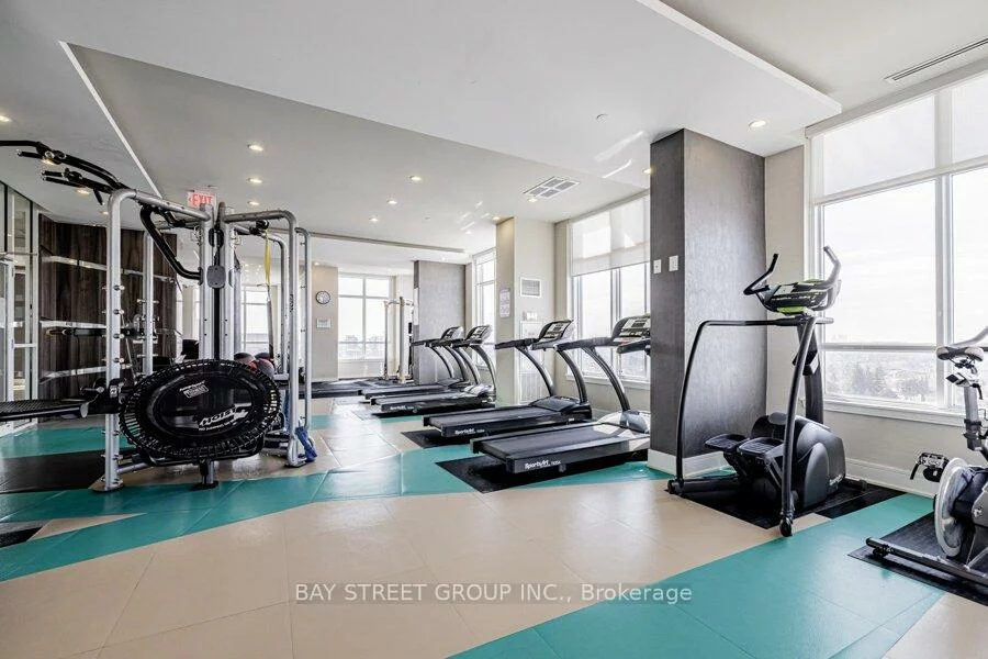 9201, Yonge, Langstaff, Richmond Hill