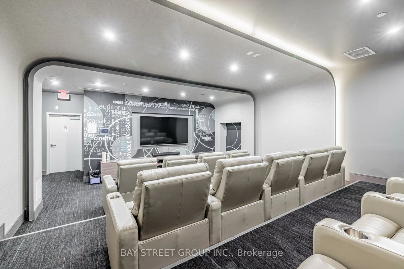 9201, Yonge, Langstaff, Richmond Hill