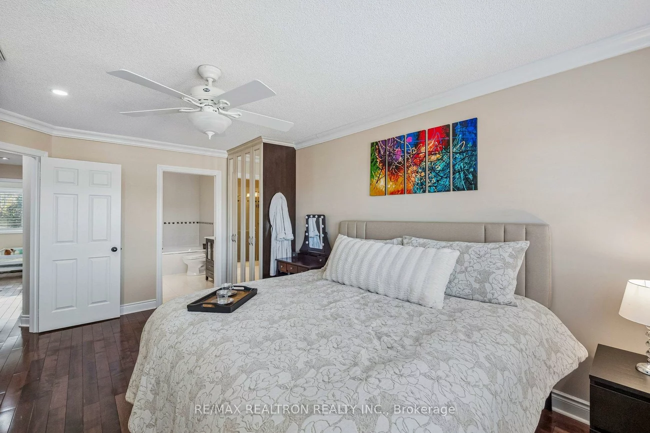 8909, BATHURST, South Richvale, Richmond Hill
