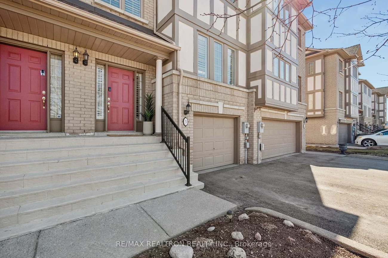 8909, BATHURST, South Richvale, Richmond Hill