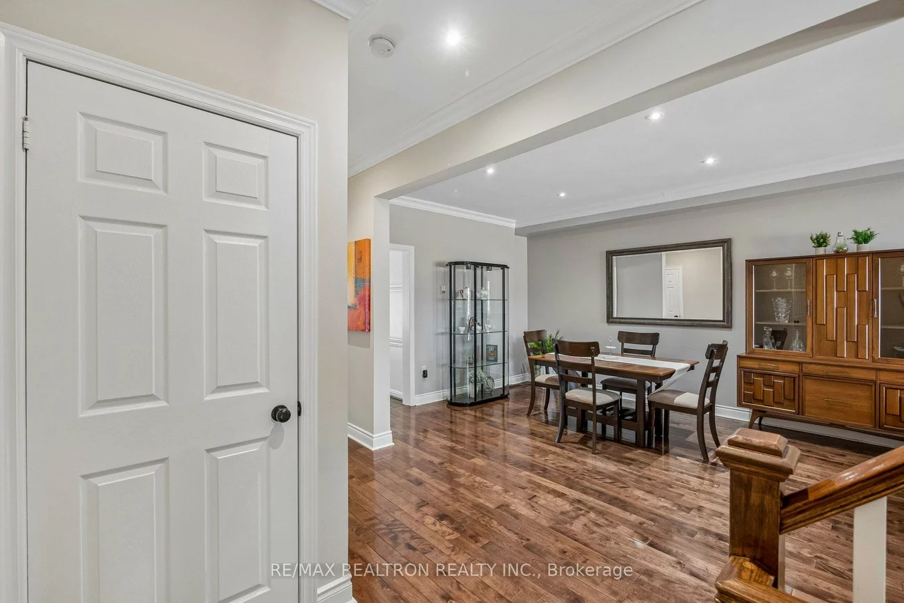 8909, BATHURST, South Richvale, Richmond Hill