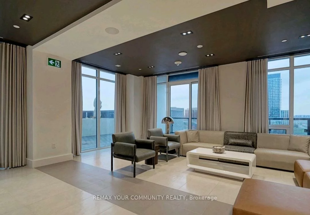 8868, Yonge, South Richvale, Richmond Hill