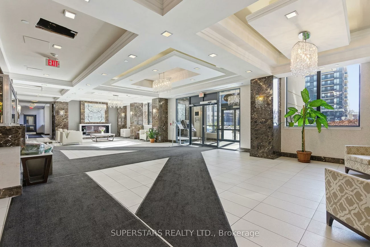 372, Highway 7 E, Doncrest, Richmond Hill