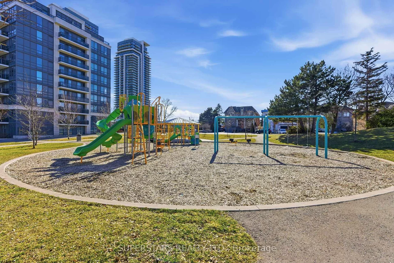 372, Highway 7 E, Doncrest, Richmond Hill