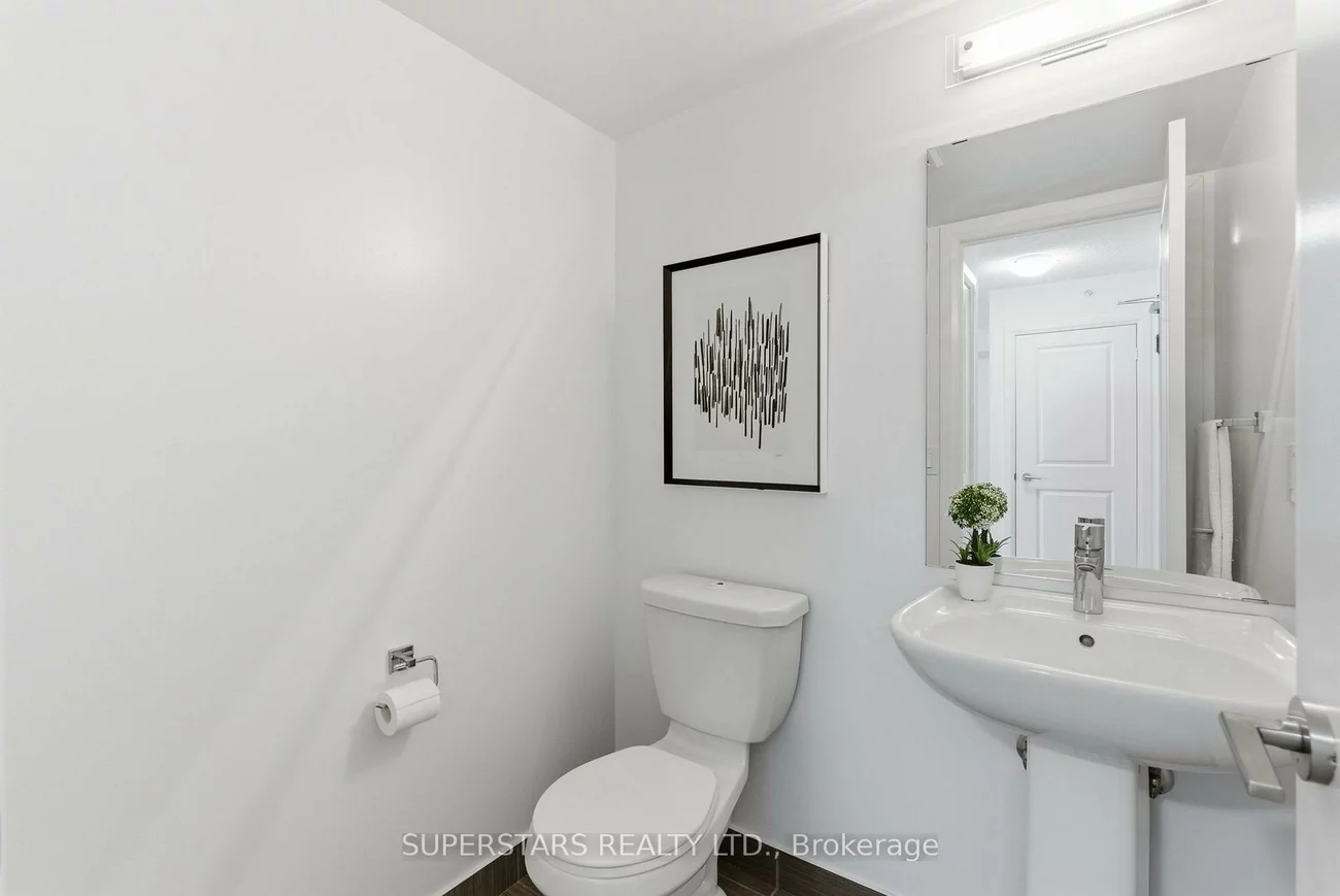 372, Highway 7 E, Doncrest, Richmond Hill