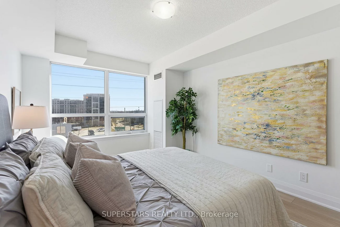 372, Highway 7 E, Doncrest, Richmond Hill