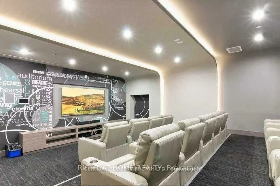 9205, yonge st, Langstaff, Richmond Hill