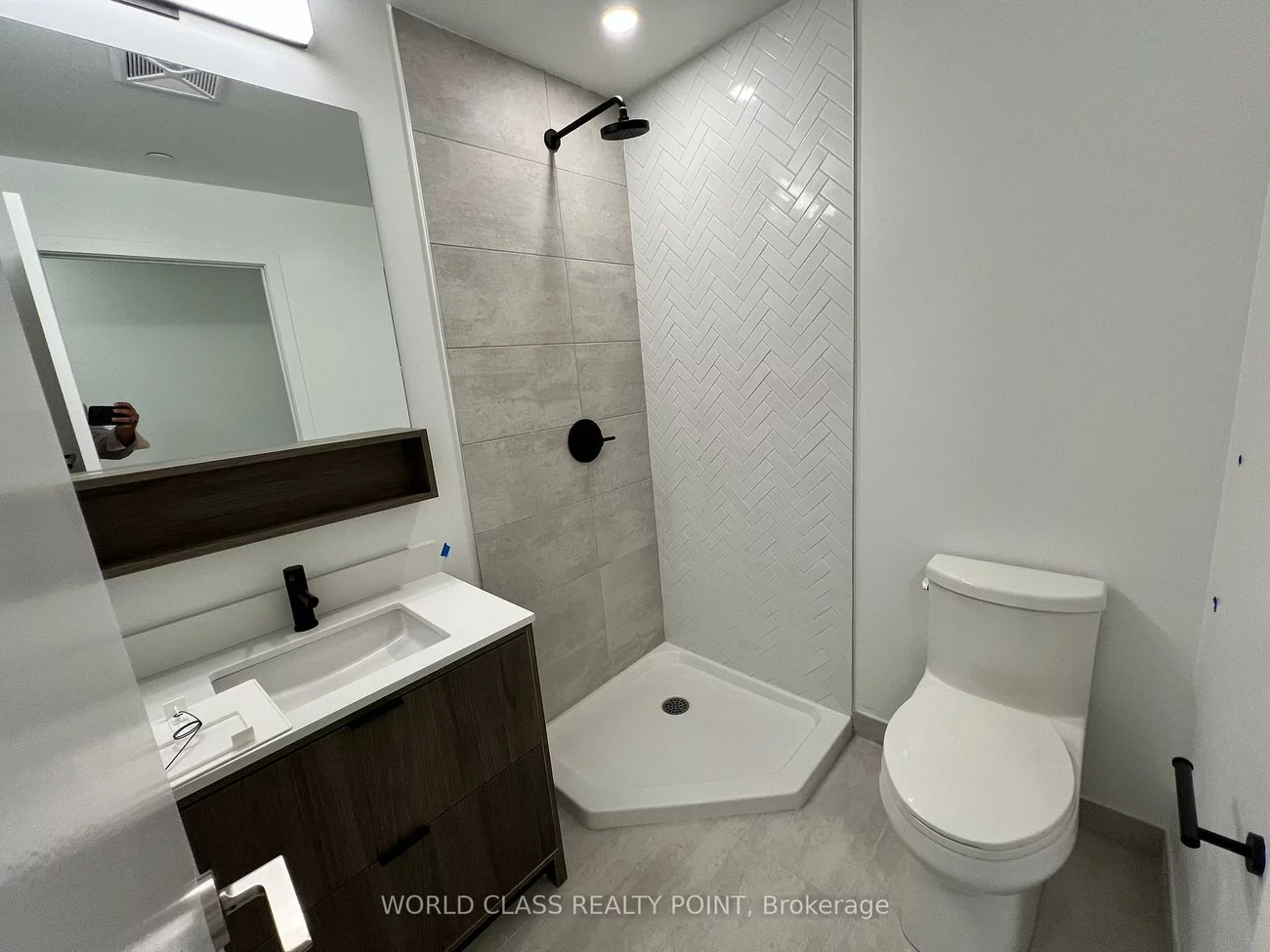 8888, Yonge, South Richvale, Richmond Hill