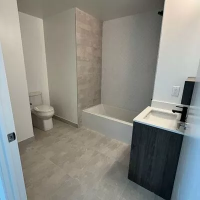 8888, Yonge, South Richvale, Richmond Hill